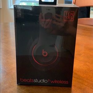 BEATS STUDIO 3 WIRELESS HEADPHONES